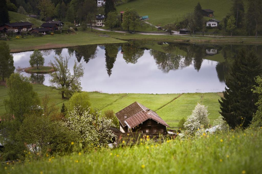 Bio-Bauernhof Reitmayrgut Goldegg im Pongau Exterior foto